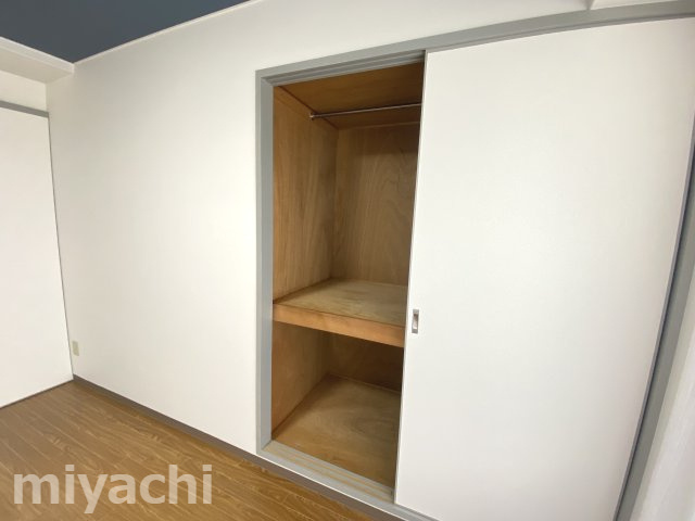 徳島市川内町金岡の賃貸マンションの収納
