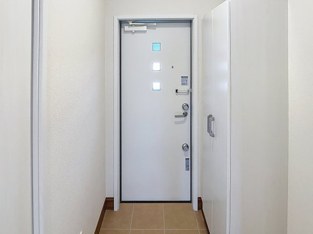 アークブリスの玄関