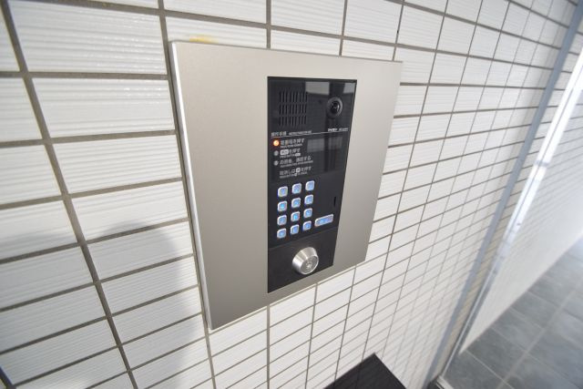 レオ伍拾番館のセキュリティ|オートロック付き