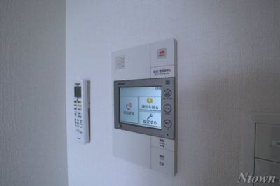 【セキュリティ】 | アドバンス名古屋ブランシュ | モニター付きインターホンです
