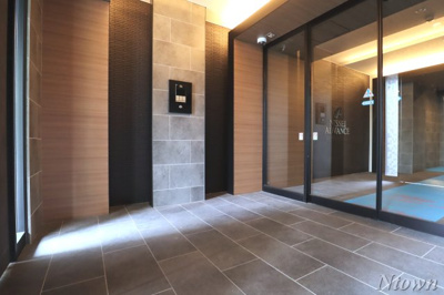 【エントランス】 | アドバンス名古屋ブランシュ | 落ち着いたエントランスです