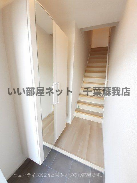 仮）五井西アパートの玄関|明るい玄関です