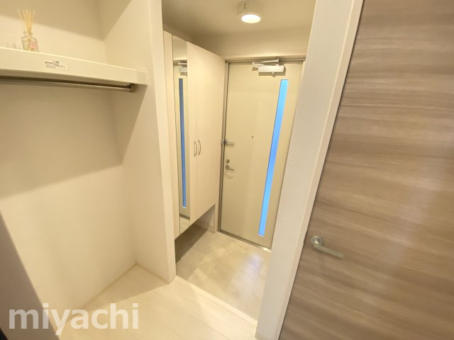 ハコマルシェの玄関