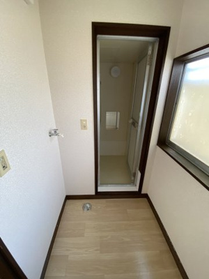 【設備】 | さくら戸建 | 洗濯機置き場