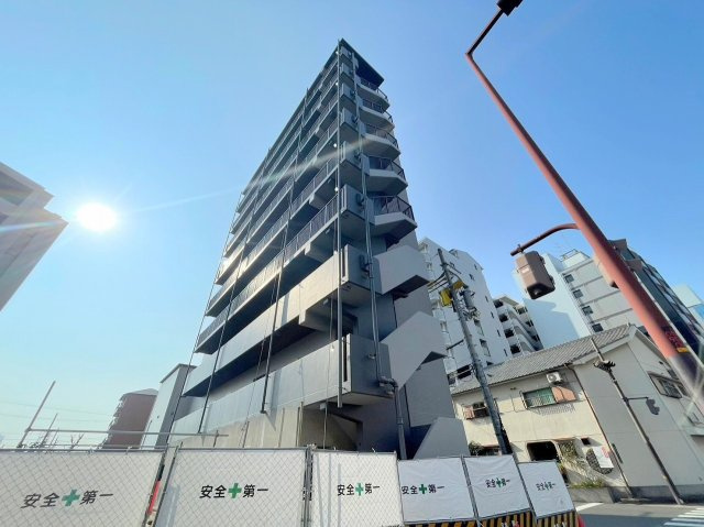 CREST TAPP新大阪の外観