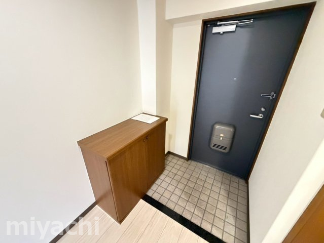 ハイム眉山の玄関