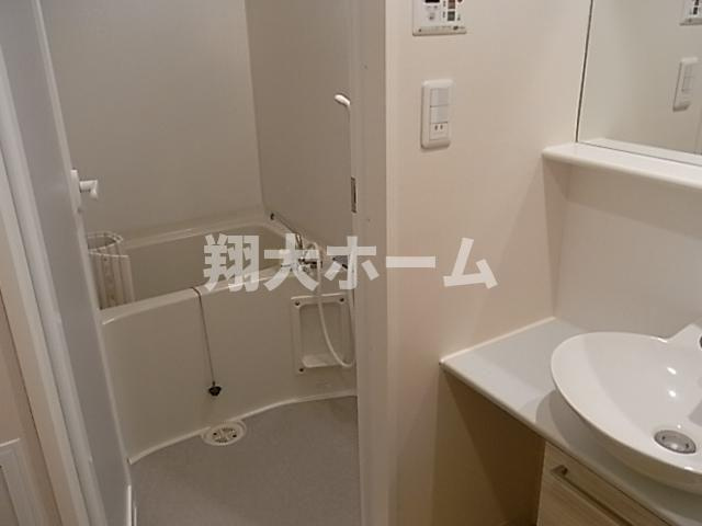 シースペース三ノ輪の浴室