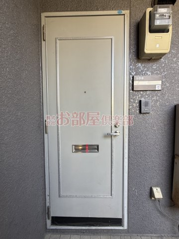 アーバンライフ津福の玄関|落ち着いた玄関です