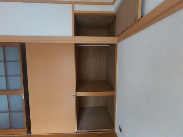 長塚マンションの収納