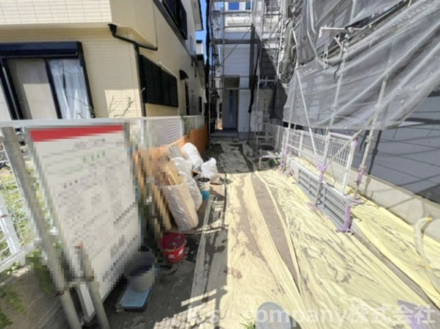 ◎茅ヶ崎市松浪1丁目　新築戸建　A棟の前面道路含む現地写真|2026.8.8撮影◇