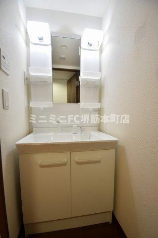オーパスグラン谷町の洗面所