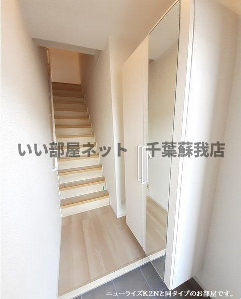 仮）五井西アパートの玄関|明るい玄関です