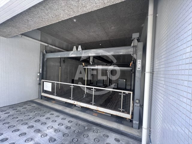 ル・グランデ今里駅前　片江小学校区の駐車場|ル・グランデ今里駅前　駐車場