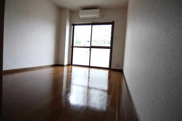 ルマインダー日吉の居間・リビング|他のお部屋の参考写真となります。