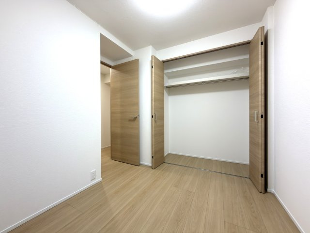 呉中央コープマンションの洋室|4.2帖の納戸です。