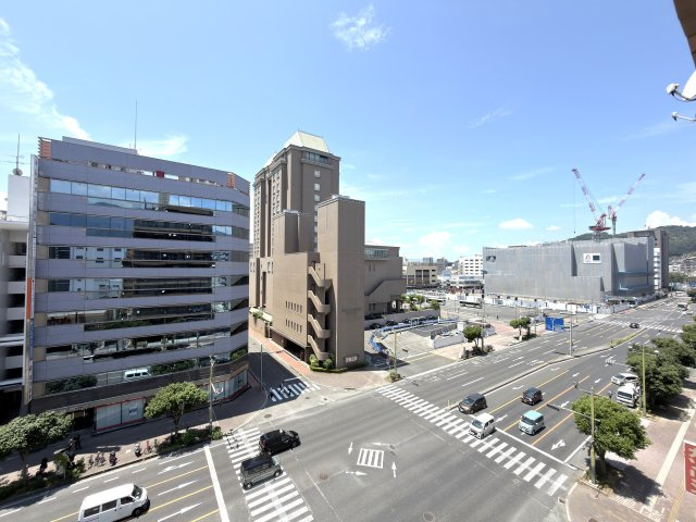 呉中央コープマンションの展望|物件から呉駅が見えます。
