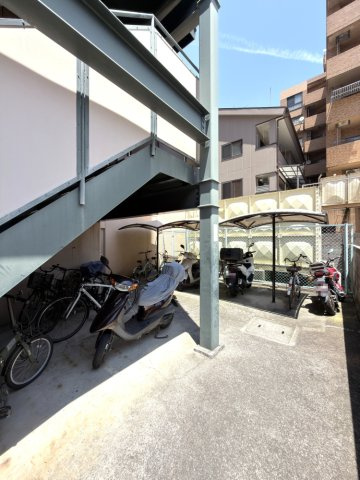 呉中央コープマンションのその他共用部分|駐輪場、バイク置き場です。