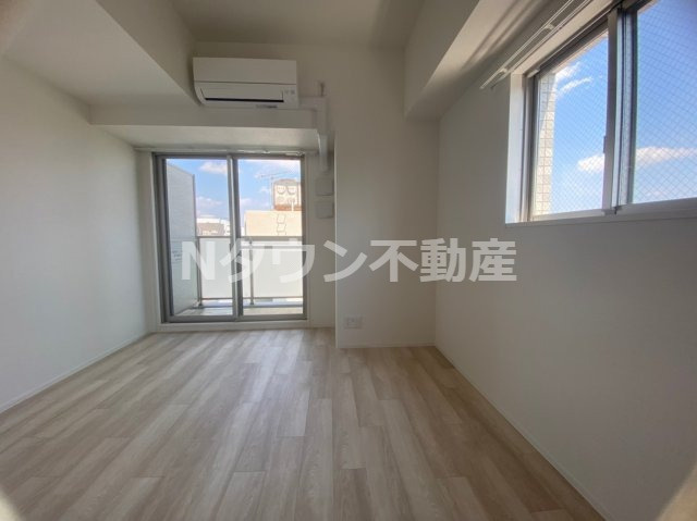【居間・リビング】 | エスリード金山エクセア | こちらのリビングで趣味の時間をお楽しみください