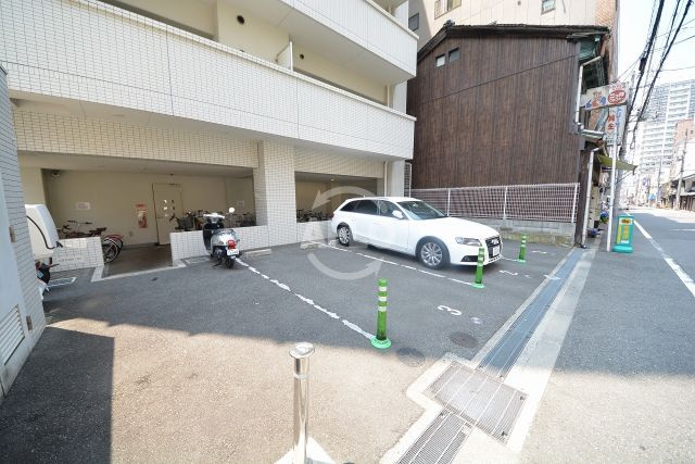 キャピトル安堂寺の駐車場|キャピトル安堂寺　駐車場