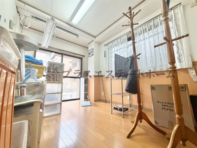 【洋室】 | 長田区御屋敷通4丁目　戸建 | 1階の道路側の洋室です♪南東向きで採光良好です♪