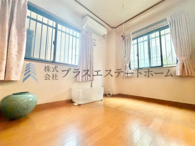 【洋室】 | 長田区御屋敷通4丁目　戸建 | 各居室は約6.0帖以上♪ゆとりの4LDKです♪