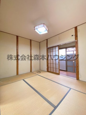 【和室】 | 　寝屋川市錦町21テラスハウス | 和室がひろがる居住スペース
1階