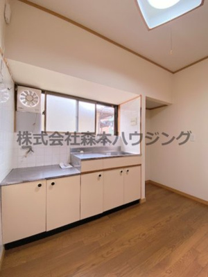 【キッチン】 | 　寝屋川市錦町21テラスハウス | きれいなキッチンです