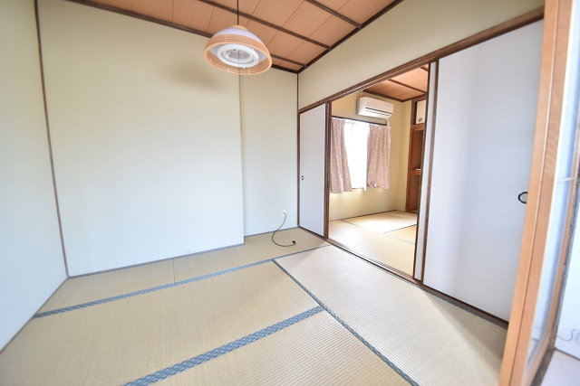 石田ビルの和室