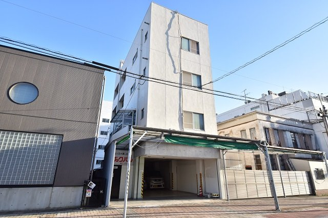 石田ビルの外観