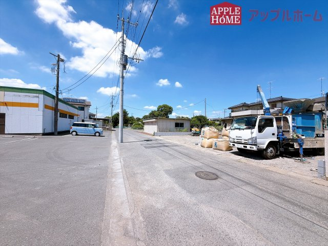 [新築住宅] 羽生市西 4期 全2棟の前面道路含む現地写真