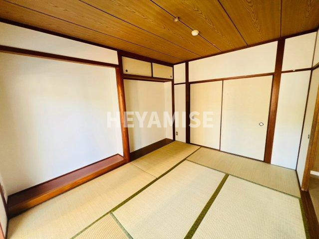 ＣＬＥＭＥＮＴヤマシタの和室