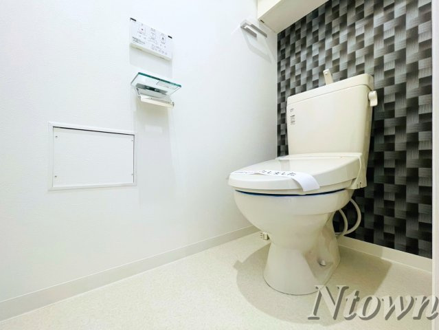 【トイレ】 | FIRST RESIDENCE SAKAE(ファーストレジデンス栄) | 落ち着いた色調のトイレです