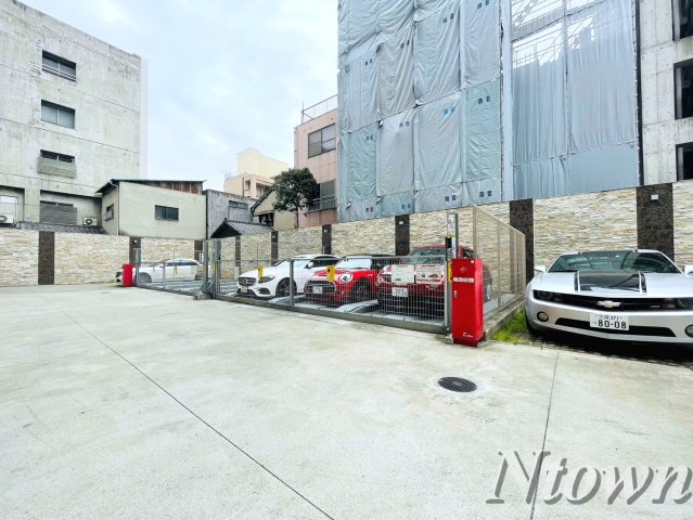 【駐車場】 | FIRST RESIDENCE SAKAE(ファーストレジデンス栄)