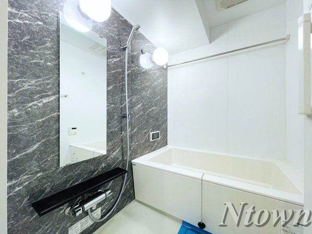 【浴室】 | FIRST RESIDENCE SAKAE(ファーストレジデンス栄) | きれいなお風呂です