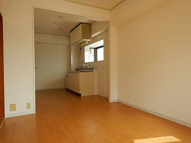 信和マンションの居間・リビング