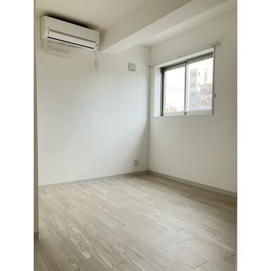 神戸市東灘区田中町３丁目の賃貸マンションの居間・リビング
