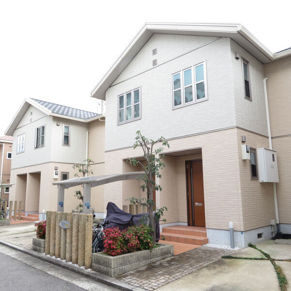 神戸市灘区大内通２丁目のアパートの外観