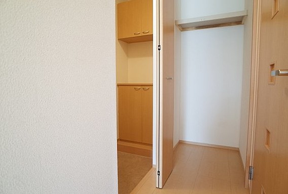 神戸市東灘区御影本町６丁目のアパートの収納