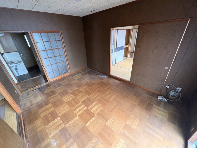 生駒郡平群町梨本戸建ての居間・リビング