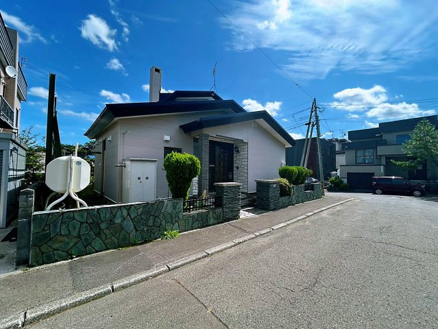 平和2条2丁目土地（南西角地）の外観