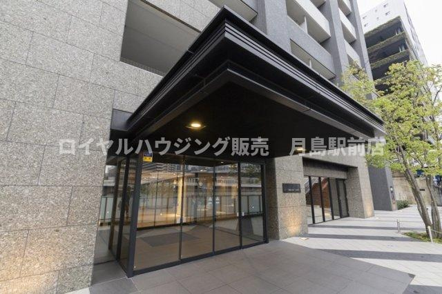 ☆運河に面したエントランス☆