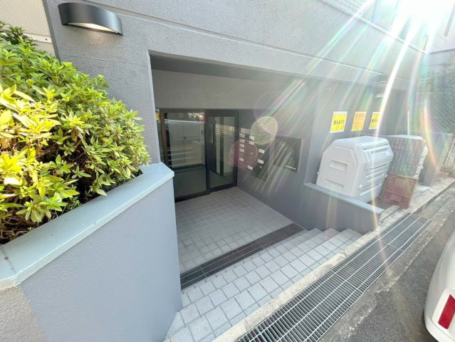 レクシア服部本町のエントランス