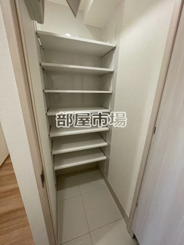 CREATIF本所吾妻橋の玄関|シューズインクローク