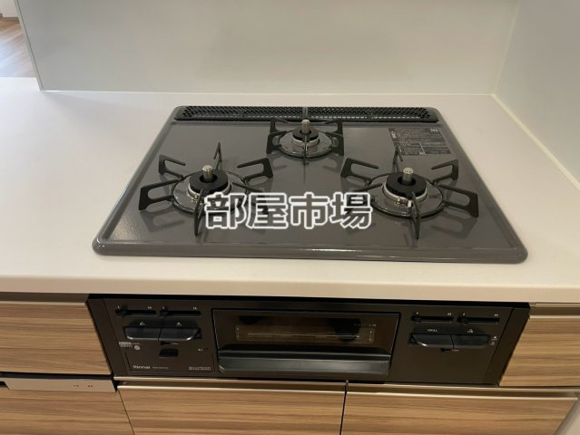 CREATIF本所吾妻橋のキッチン|3口ガスコンロ
