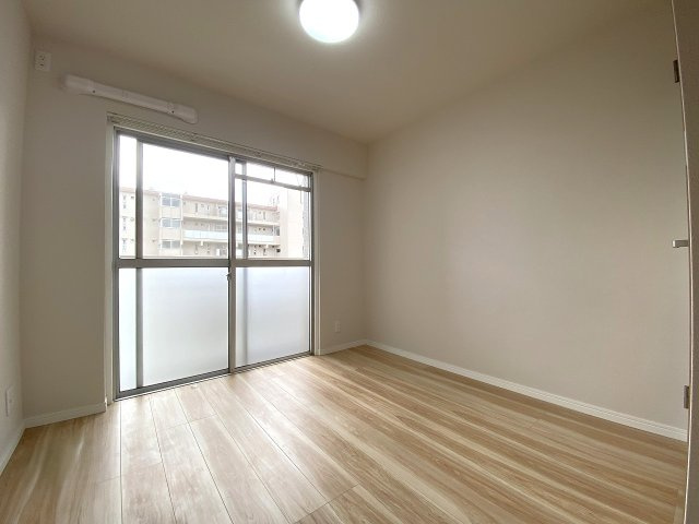 野火止団地１号棟の洋室|洋室5.4帖　間取り図左の部屋