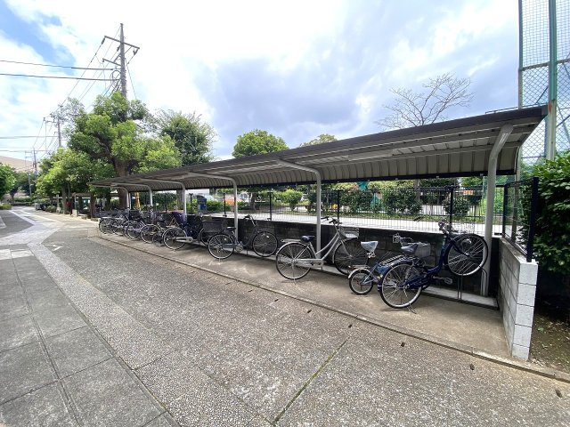 野火止団地１号棟の駐輪場|駐輪場