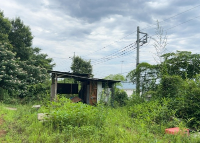 【外観】 | 川町売地 | 土地を買う際、住む地域の自治体や福祉の補助制度にも注目してみましょう。子供や老人の医療補助やゴミ出しのルールなど、自治体によってルールに大きな違いがあるため、暮らしやすい土地で判断するとよいでしょう。