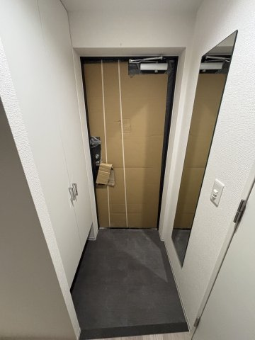 【玄関】セレニテ神戸駅前アリエ