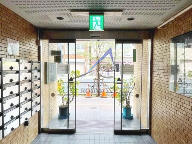 ライオンズマンション日暮里のエントランス|エントランスです。