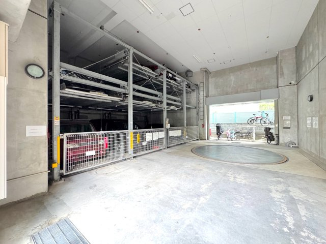 浦和仲町ダイヤモンドマンションの駐車場|駐車場
敷地内駐車場スペースです。愛車を敷地内に停められるため防犯面や移動時も便利です。（利用状況や空き区画については要確認
